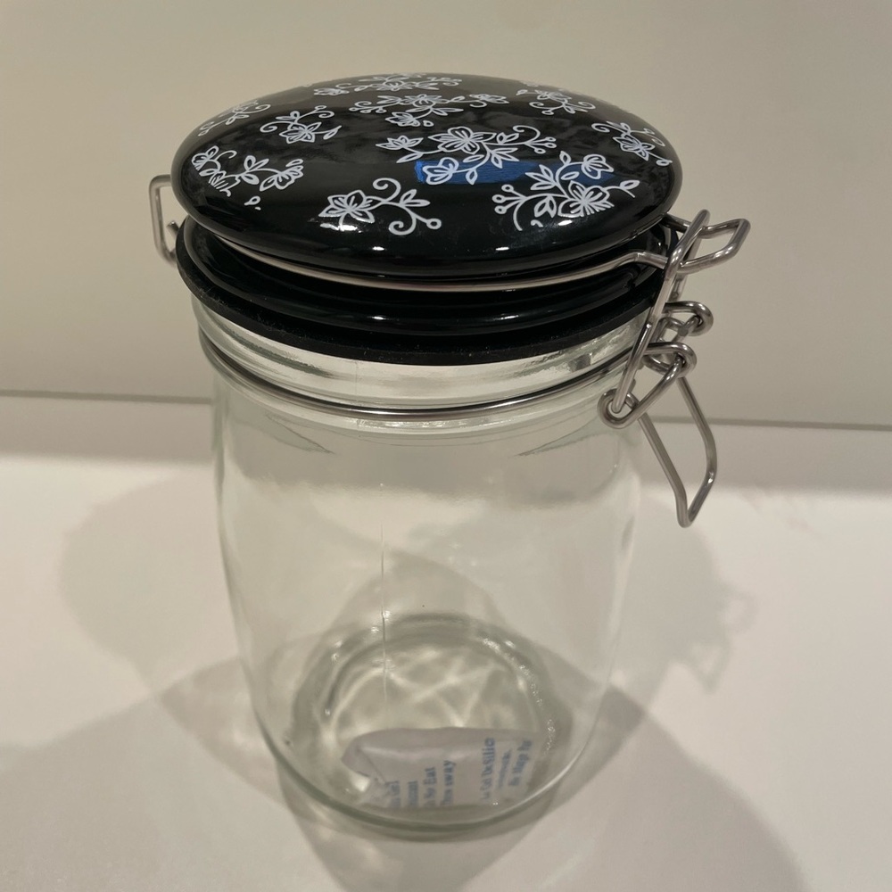 🥳BOGO! Temp-Tations by Tara “Black Floral Lace” Canning Jar w Ceramic Clamp Lid.